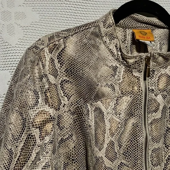 Ruby Rd. Gold and Snakeskin Jacket with Pockets - Picture 2 of 5